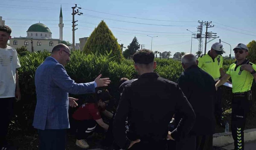 Kaza yapan gence ilk müdahaleyi Vali Serdengeçti yaptı