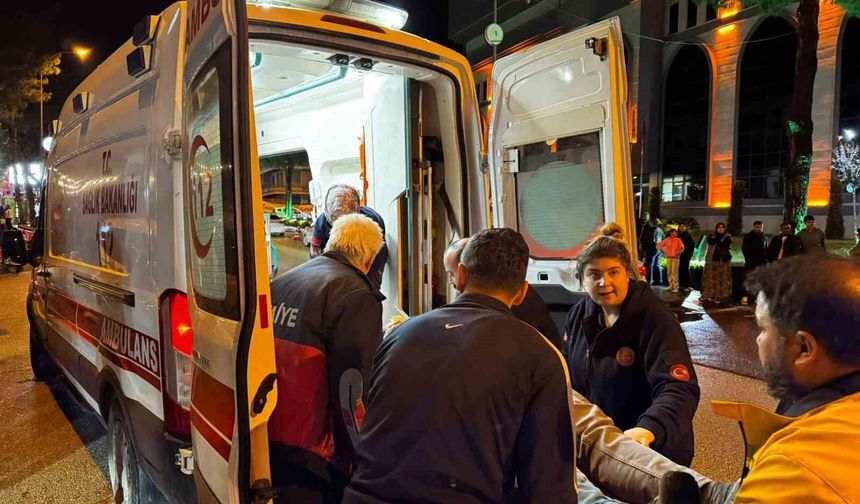 Osmaniye'de iki otomobil çarpıştı: 3 yaralı