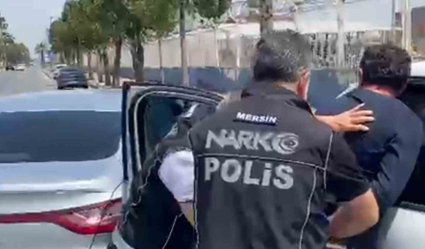 Takibe alınan araçta 24 kiloya yakın esrar ele geçirildi