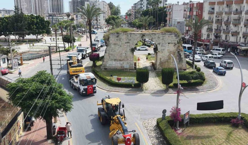 Tarsus Belediyesine yeni hizmet araçları kazandırıldı