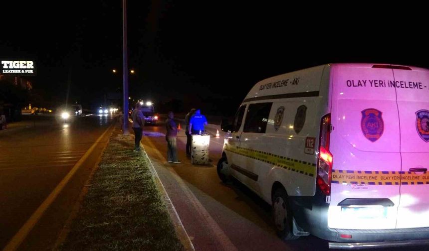 Virajı alamayan motosiklet refüje çarptı: 18 yaşındaki genç hayatını kaybetti