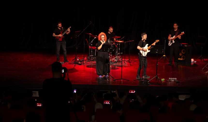 LGS Adaylarına Büyükşehir’den Konser Morali
