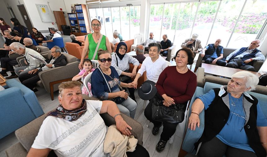 Yenişehir Emekli Evi’nde Bayram Coşkusu