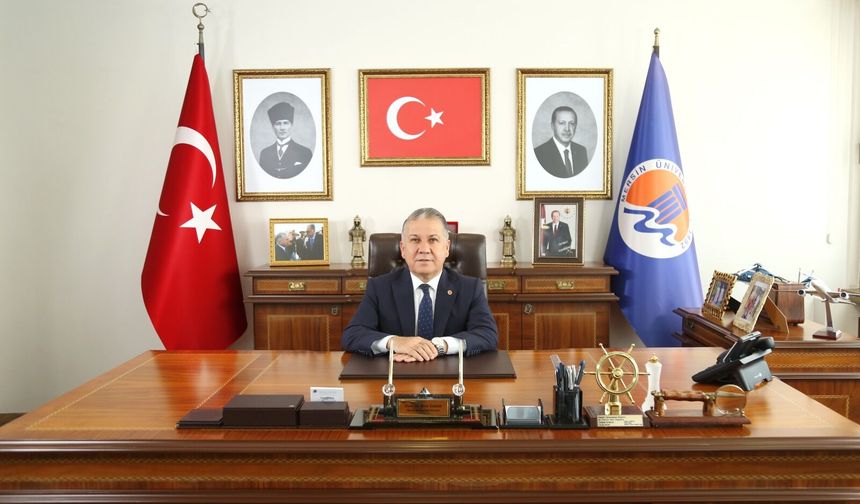 Mersin Üniversitesi'nde Erol Yaşar ile Büyük Dönüşüm