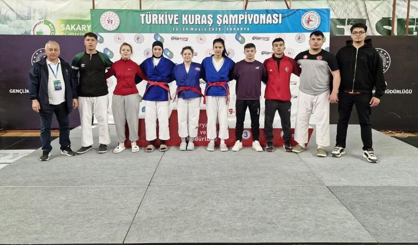 Kütahya’ya Kuraş Şampiyonası’ndan İki Madalya