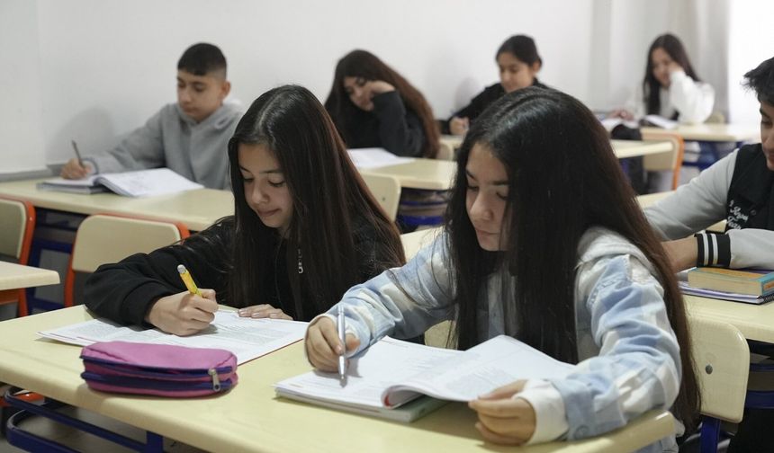 Mersin'de Ücretsiz Sınav Kurslarında Kayıt Başladı