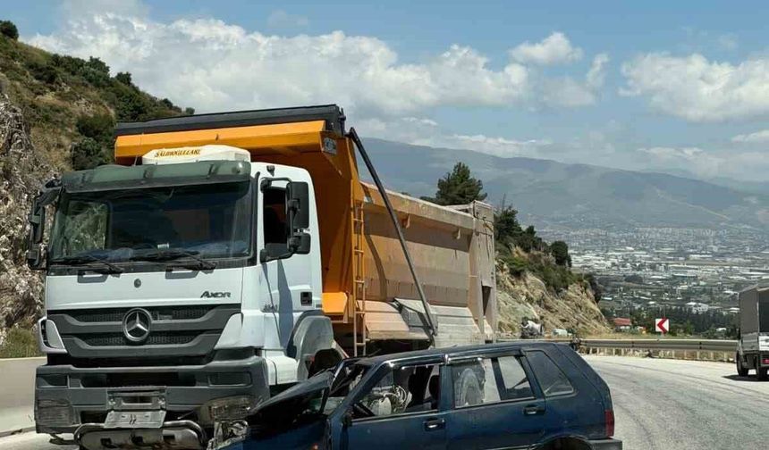 Antakya'da trafik kazası: 2 yaralı