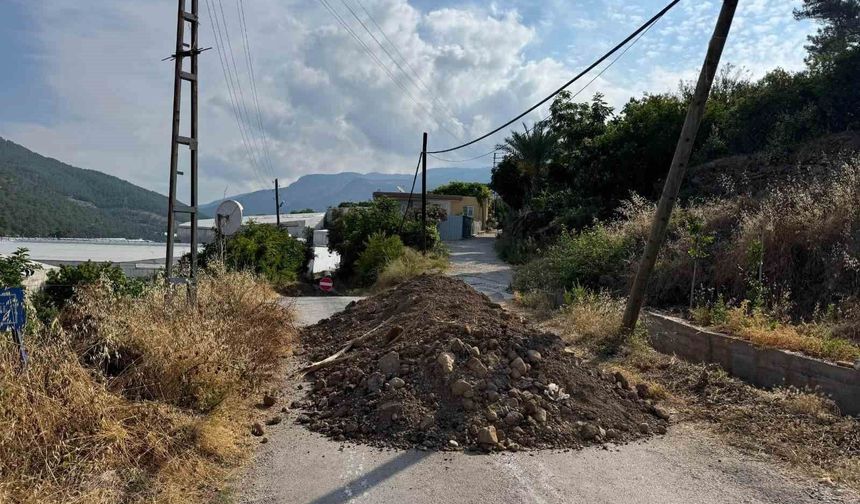 Bozyazı'da yol krizi büyüyor: Alternatif güzergah da kapatıldı