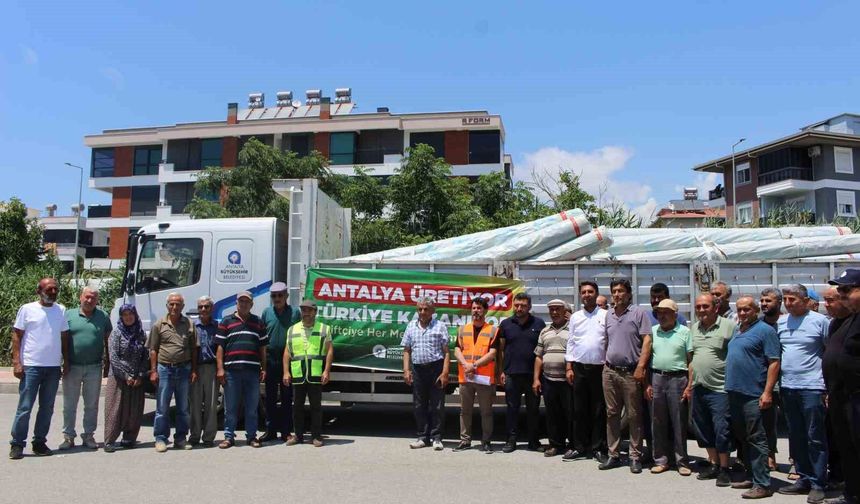 Gazipaşa'da afetzede çiftçiye can suyu: Dev hibe dağıtıldı