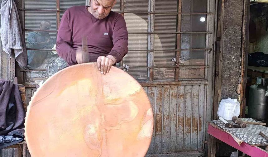 Kahramanmaraş'ta bakırcılık, kalaycılık ve demircilik zamana direniyor