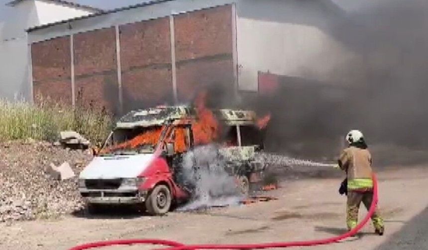 Kahramanmaraş'ta minibüs yangını