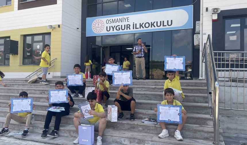 Osmaniye'de 137 bin öğrenci karne aldı: Yeni okulda ilk heyecan