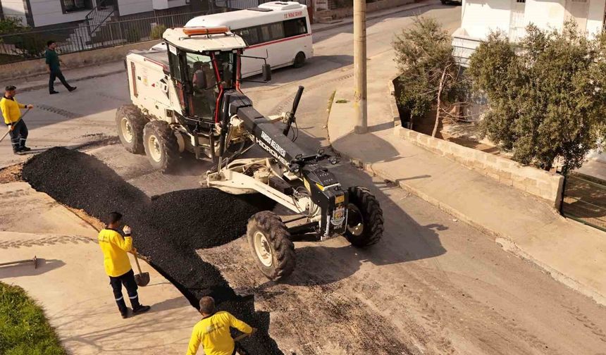 Yıpranan yollar yenileniyor, Tarsus'ta ulaşım konforu artıyor