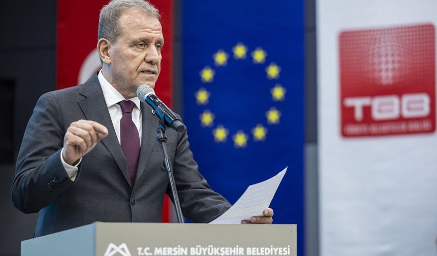 Mersin'de Demokrasi Zirvesi Düzenlendi
