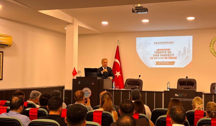 AKADEMİSİAD Konferans Serisi Başarıyla Başladı