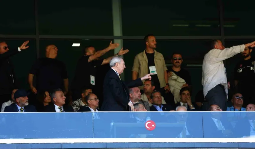 Fenerbahçe olağanüstü seçimli genel kurulunda arbede çıktı