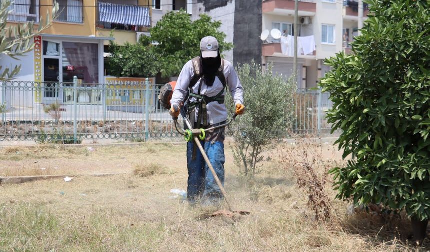 Toroslar Belediyesi 67 Mahallede Sahaya İndi