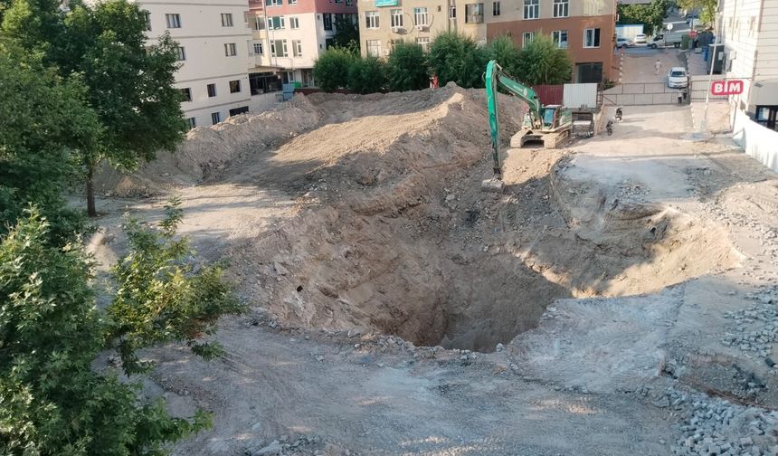 Gülnar'da Çöken Dere Yatağında Islaj Çalışması Sürüyor