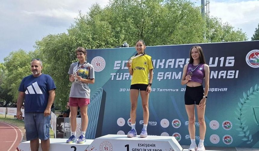 Bilecikli sporcudan bronz madalya