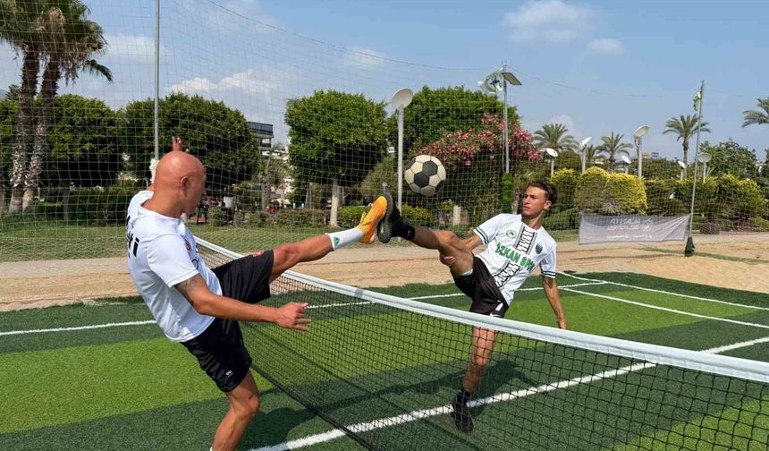 Alanya'da geleneksel futnet ayak tenisi turnuvası başlıyor