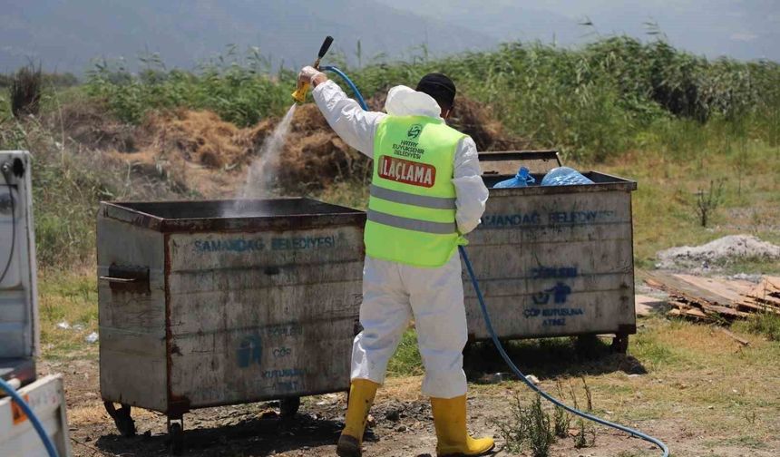 Hatay Büyükşehir Belediyesi il genelinde ilaçlama çalışmalarına aralıksız devam ediyor