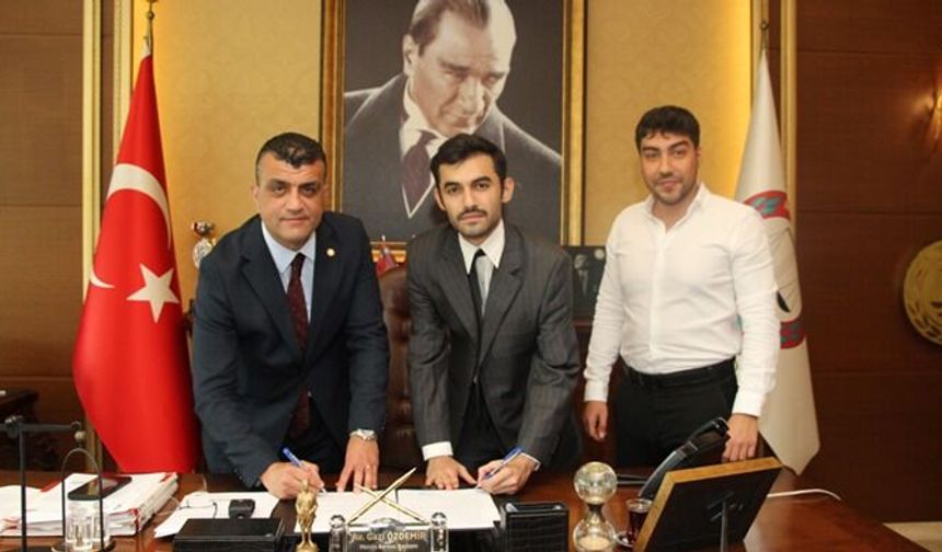 Hukukta Yapay Zeka Devrimi EmsalDava Mersin'den Yola Çıktı