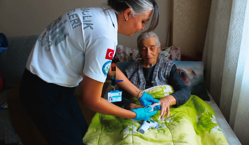 Evde Sağlık Ekiplerinden Yaylada Çadırda Hizmet