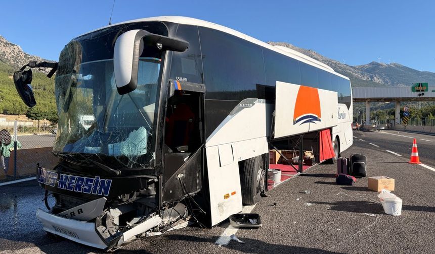 Otobüs Kazasında Faciadan Dönüldü!