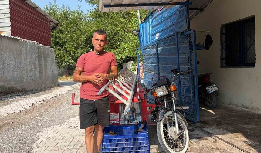 Boynunda merdivenle motosiklet kullanan tesisat ustası konuştu