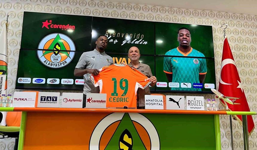 Corendon Alanyaspor, Ivan Cedric'i kadrosuna kattı
