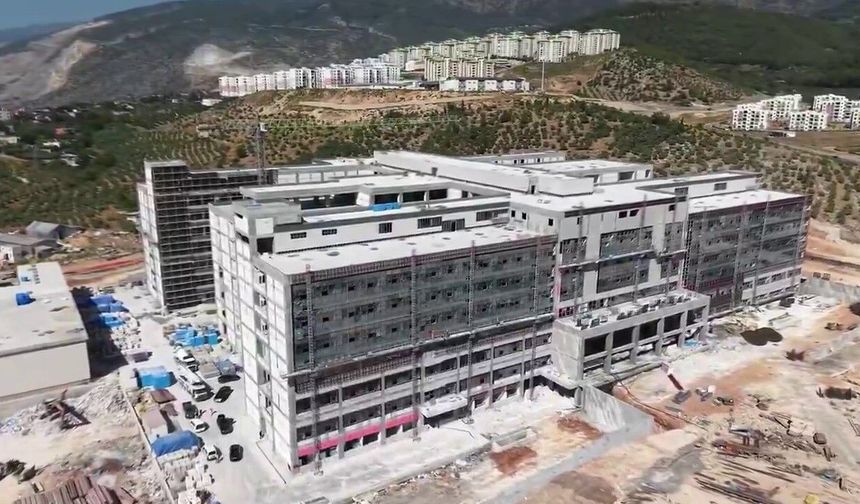 İskenderun'a 600 yataklı modern devlet hastanesi yükseliyor
