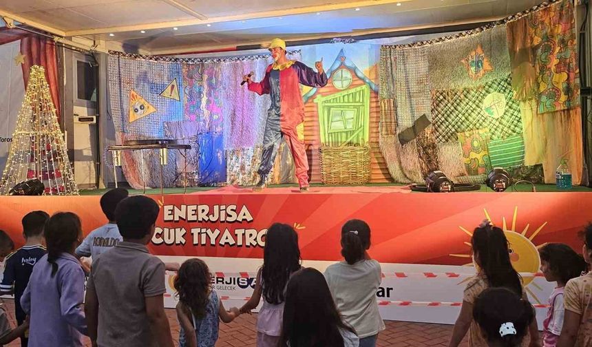 İskenderun'da 'Enerjimi Koruyorum' çocuk tiyatrosu perdelerini açtı