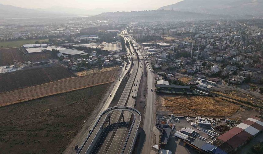 Kahramanmaraş'ta sanayi kavşağında ana güzergah ulaşıma açıldı