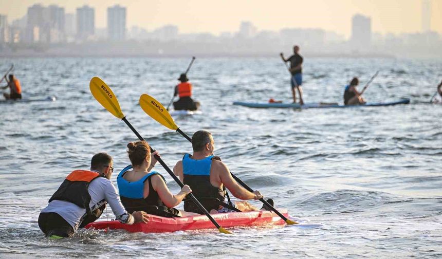 Mersin'de deniz sporları ücretsiz eğitimlerle yaygınlaşıyor