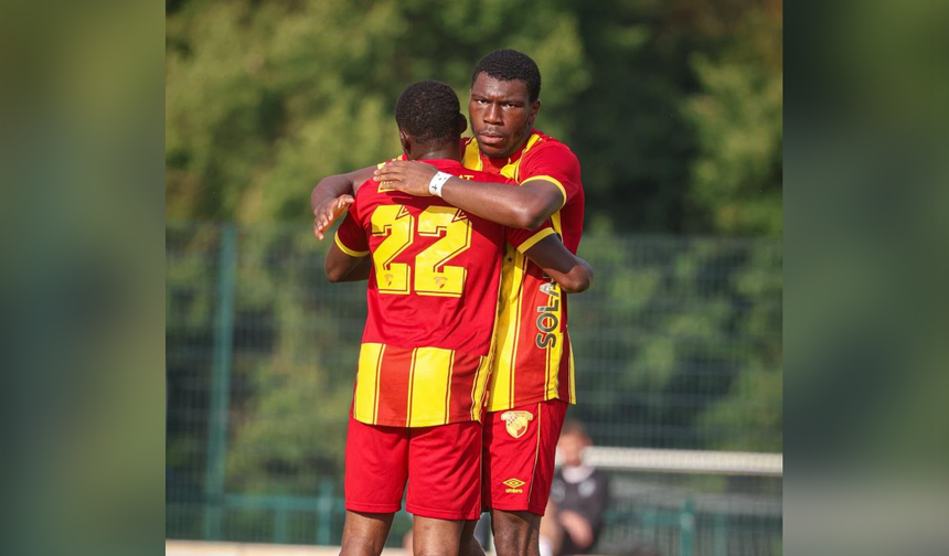 Göztepe’de Sinclair Armstrong, taraftardan tam not aldı