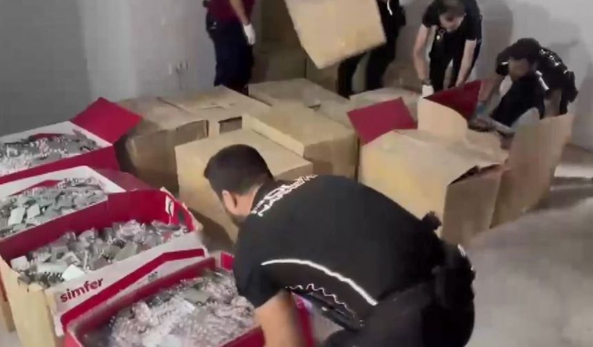 Mersin’de Dev Baskın: 97 Kolide Milyonlarca Hap!