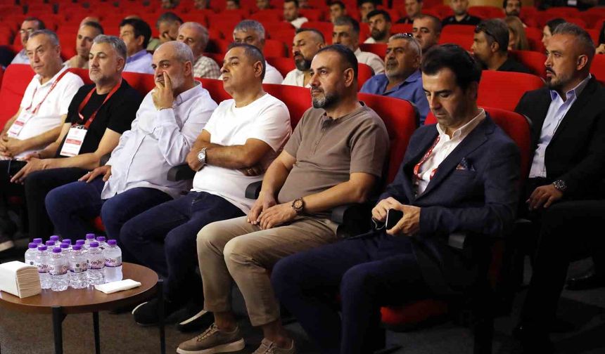Antalyaspor A.Ş.'de yeni yönetim kurulu göreve geldi