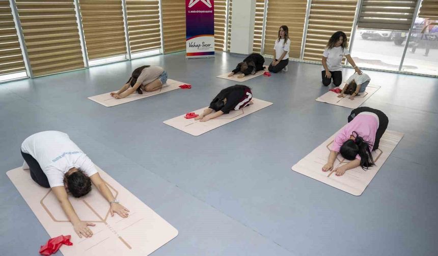 Mersin'de 'Duruşunla Güçlen' projesi
