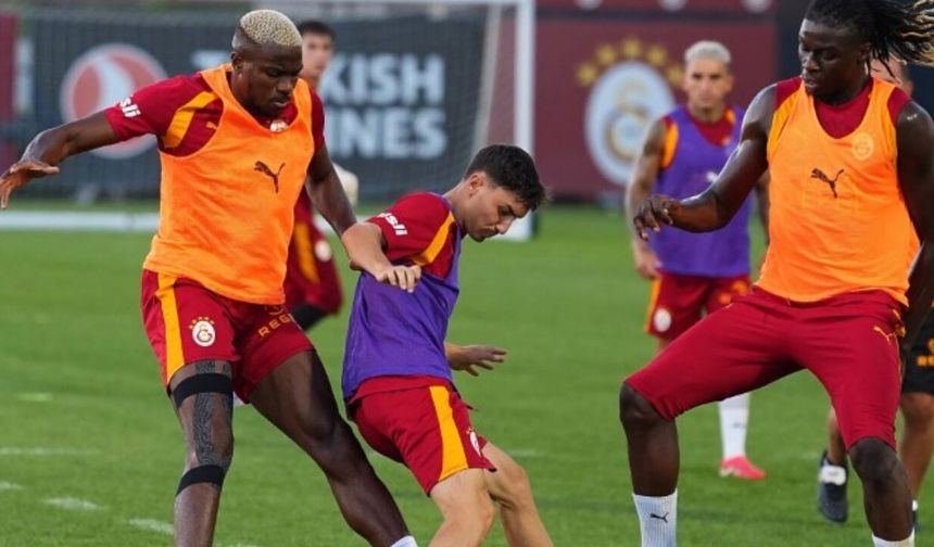 Galatasaray’da Rafael Leao İlk Kez Sahaya Çıktı