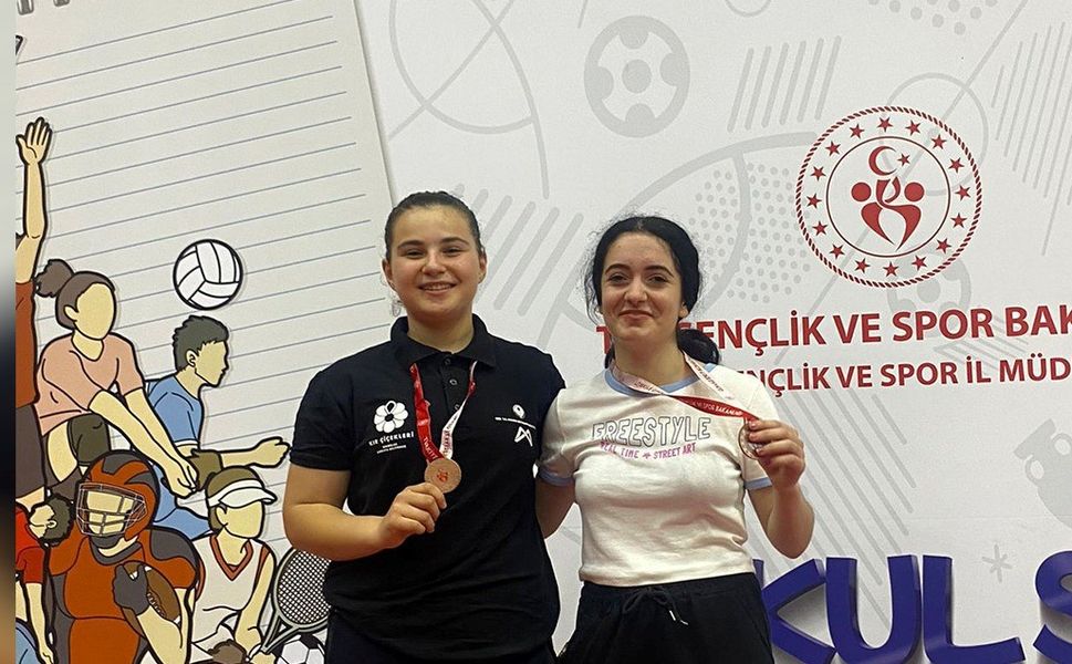 Kır Çiçekleri Türkiye Şampiyonasından başarıyla döndü