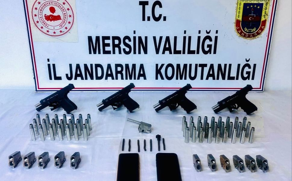 Mersin'de Silah Kaçakçılığı Operasyonu