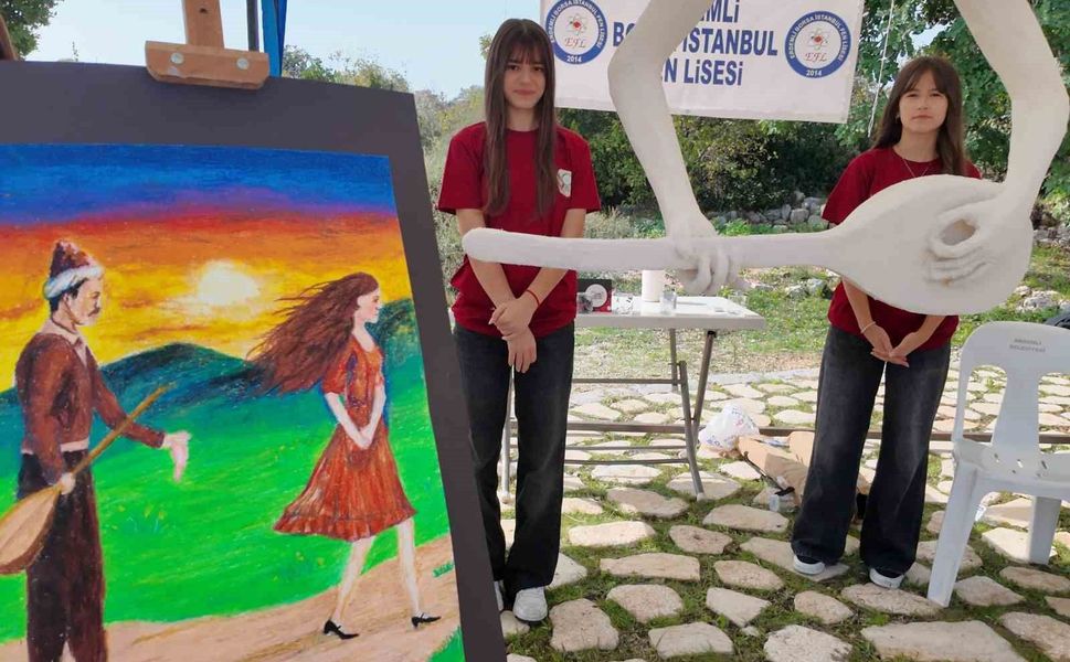 2 bin 300 yıllık tarihin içinden Türküler yükseldi