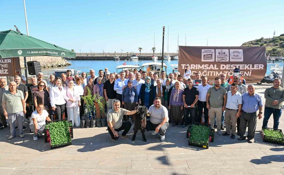 Mersin'de üreticilere makine, fide ve hayvan desteği