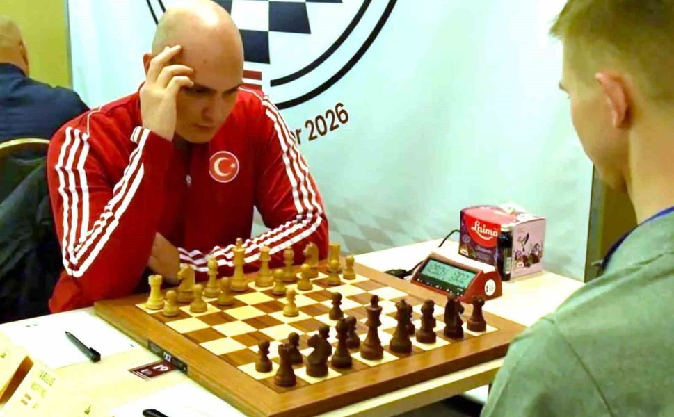 Mersinli milli sporcu Egemen Gülden'den NATO Satranç Şampiyonasında büyük başarı