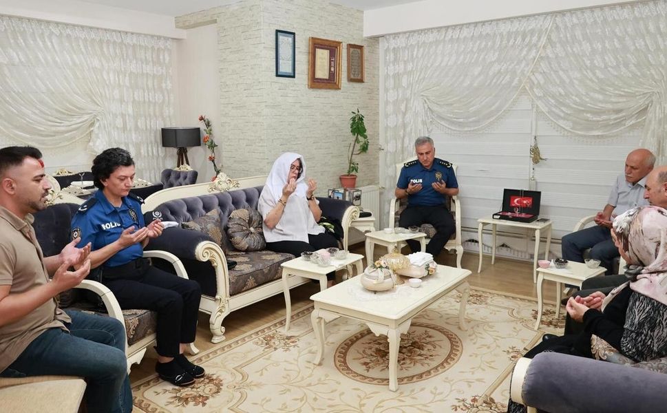 Şehit polis Veysi Kakı, dualarla anıldı
