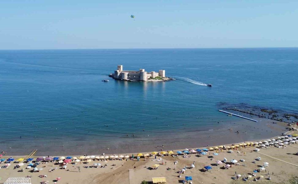 Sonbaharda deniz keyfi: Sıcaklıklar tekrar arttı sahillerde yoğunluk başladı