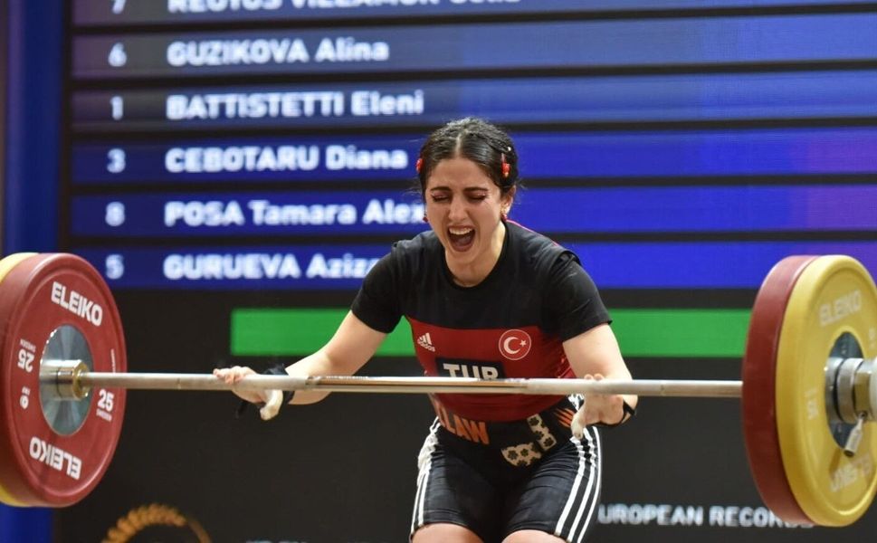 Tarsuslu milli halterci 2 Avrupa rekoruyla şampiyon oldu