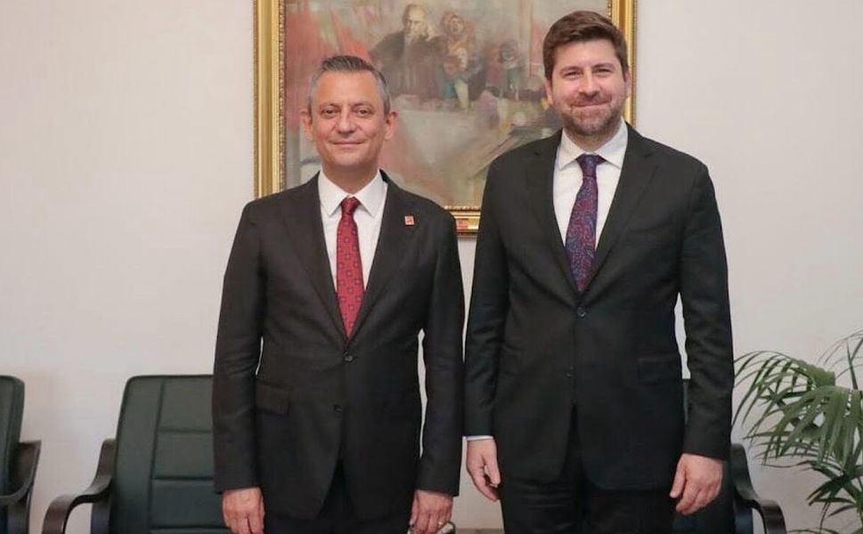 Özgür Özel'den Ali Boltaç'a rest "Tarafını seç"