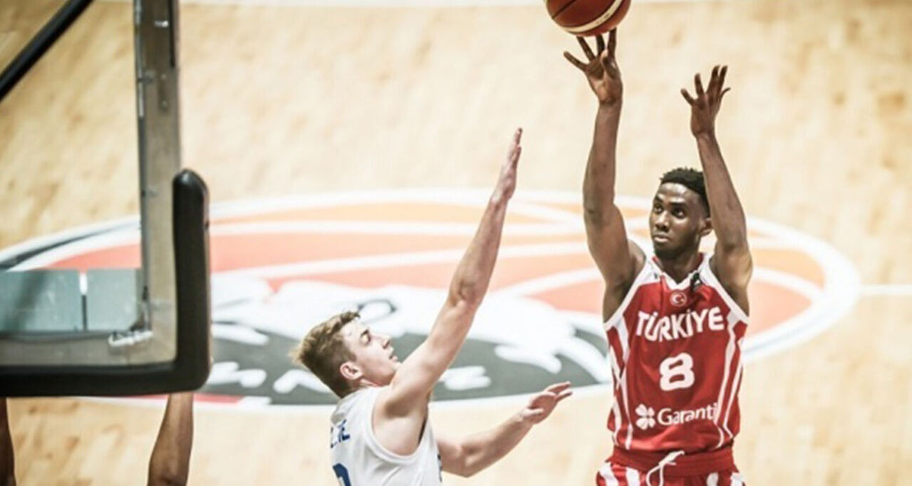 Galatasaray, Muhaymin Mustafa ile yollarını ayırdı Mersin Haberleri