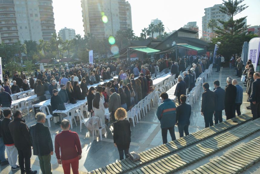Thumbnail Yenişehir Belediyesi 6 Şubat’ta Yaşamını Yitirenler Için Anma Programı Düzenledi (5)